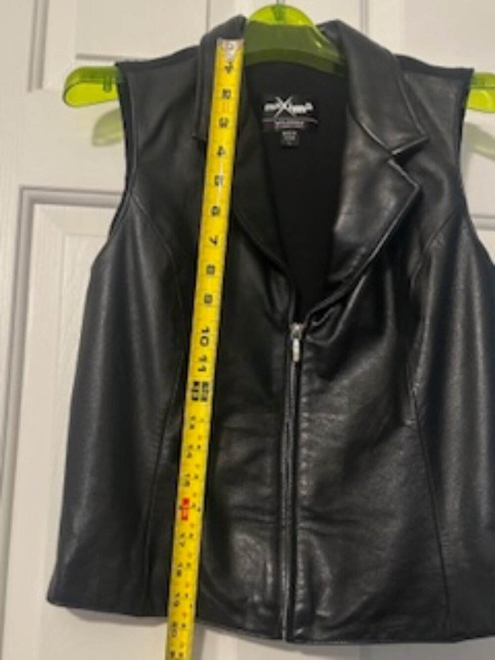 Wilsons Leather Black leather/knit vest Sz M/L